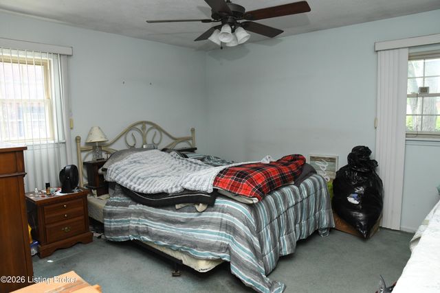 5100 Sprucewood Dr, Louisville, KY 40291