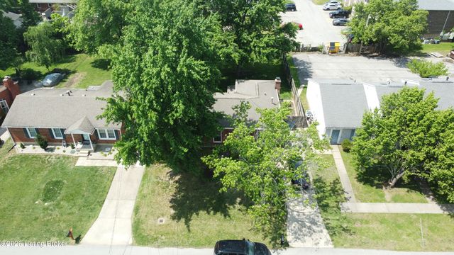 5100 Sprucewood Dr, Louisville, KY 40291