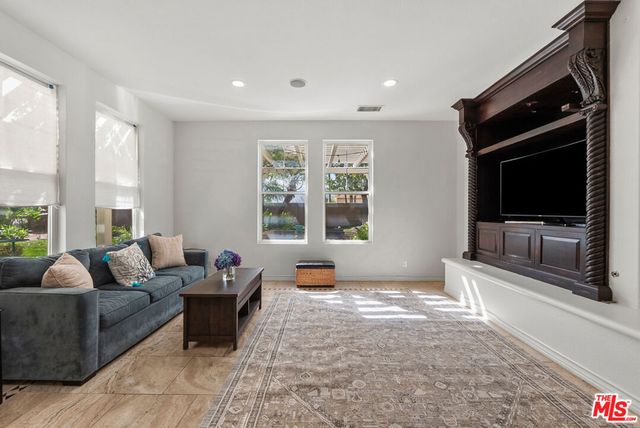 3821 Luna Court, Altadena, CA 91001