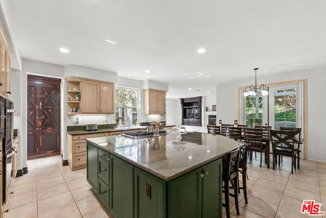 3821 Luna Court, Altadena, CA 91001