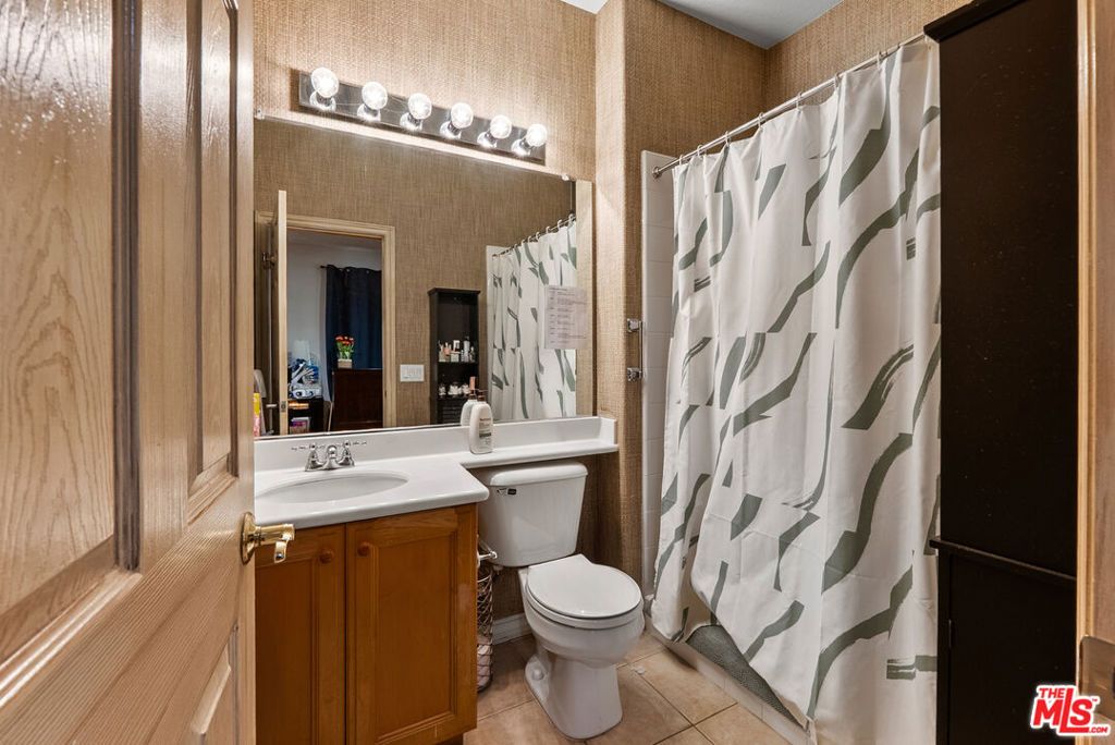 Image 18 of property listing at 3821 Luna Court, Altadena, CA 91001