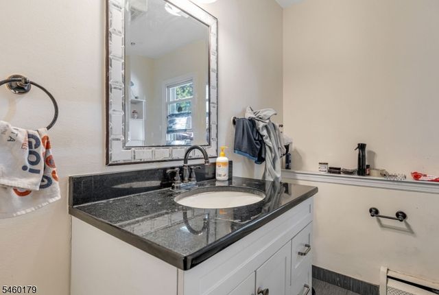 310 Main St, South Hackensack Twp., NJ 07606
