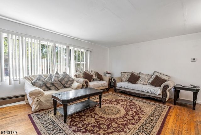 310 Main St, South Hackensack Twp., NJ 07606