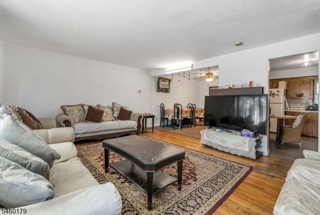 310 Main St, South Hackensack Twp., NJ 07606