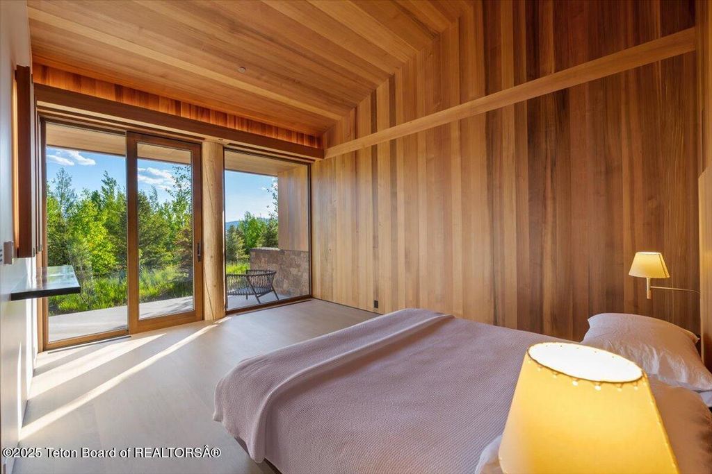 585 W SENA Road, Jackson, WY 83001 photo 11