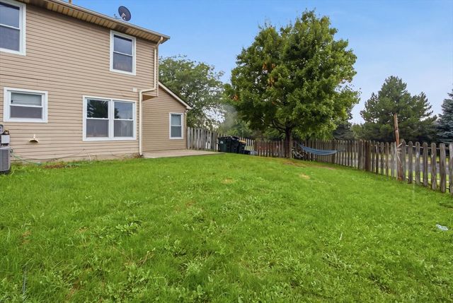 369 Trailside Court, Carol Stream, IL 60188