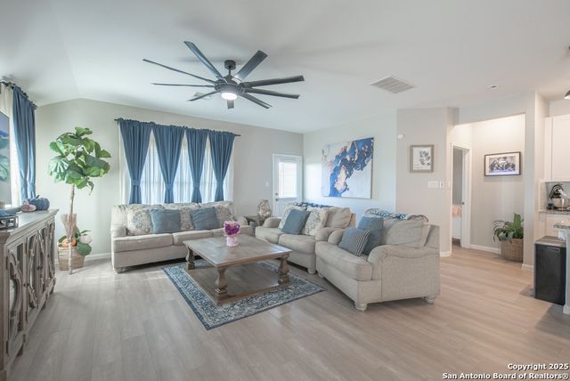 6813 Arid Way, San Antonio, TX 78252