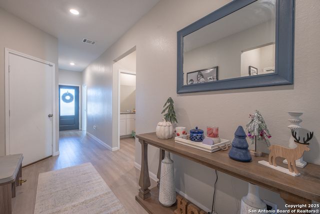 6813 Arid Way, San Antonio, TX 78252