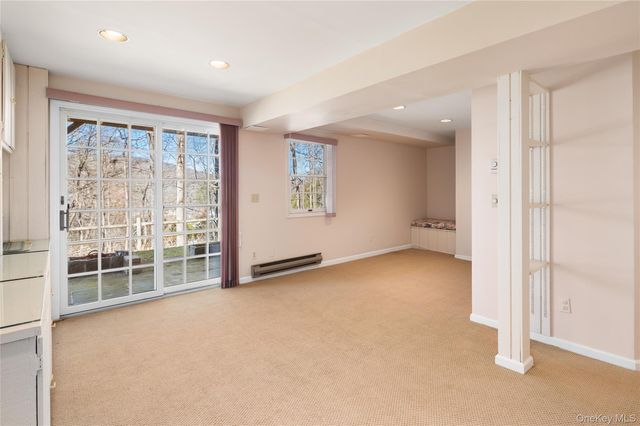 502 Kensington Way, Mount Kisco, NY 10549