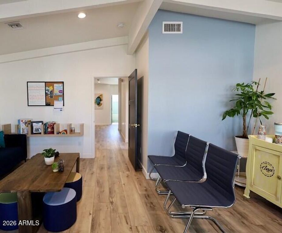 214 E MONTEREY Way, Phoenix, AZ 85012 — photo 3