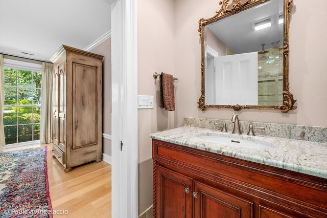 373 W County Line Road, Barrington Hills, IL 60010