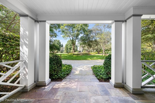 373 W County Line Road, Barrington Hills, IL 60010