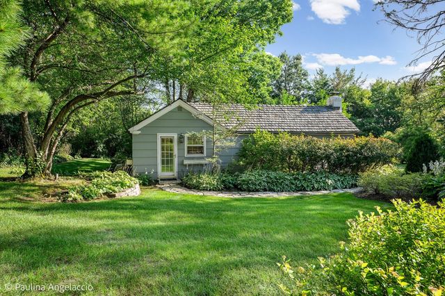 373 W County Line Road, Barrington Hills, IL 60010