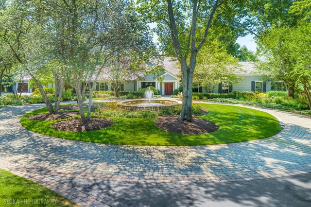 373 W County Line Road, Barrington Hills, IL 60010