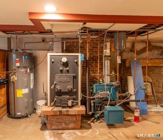 63 Buck Hill Road, Canterbury, CT 06331