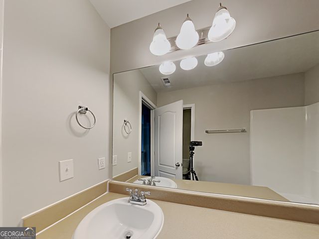 3230 Arbor Oaks Drive, Snellville, GA 30039