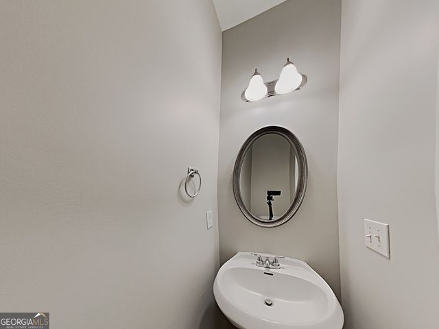 3230 Arbor Oaks Drive, Snellville, GA 30039