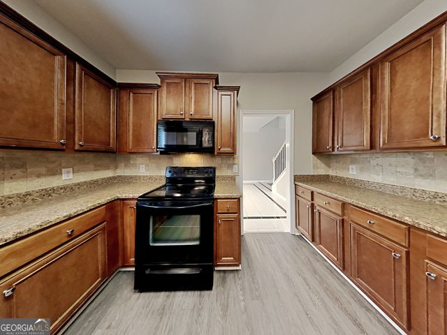 3230 Arbor Oaks Drive, Snellville, GA 30039