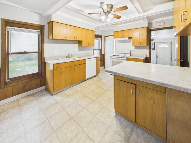 903 8th Avenue S, Saint Cloud, MN 56301