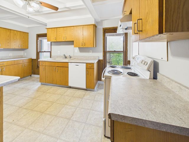 903 8th Avenue S, Saint Cloud, MN 56301