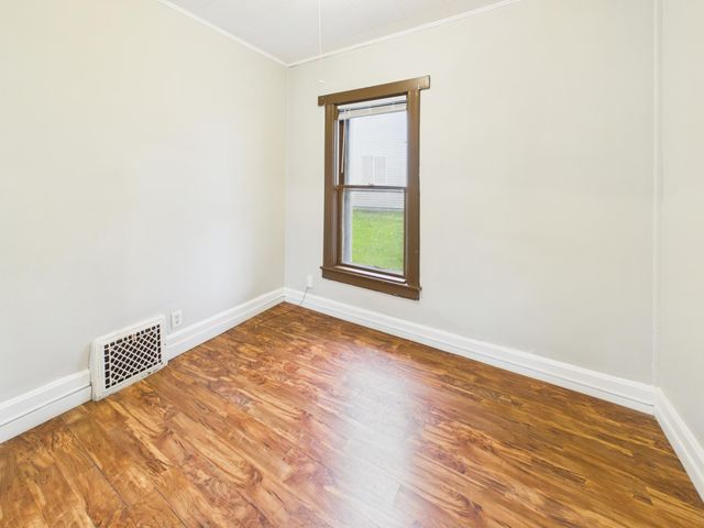 903 8th Avenue S, Saint Cloud, MN 56301