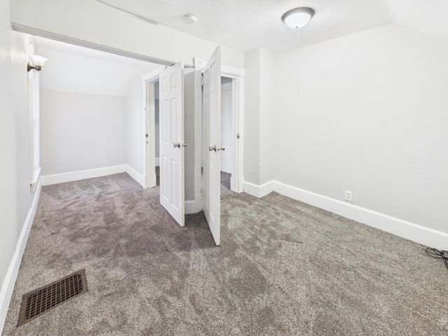 903 8th Avenue S, Saint Cloud, MN 56301