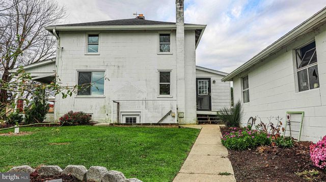 54 MITCHELL RD, Airville, PA 17302