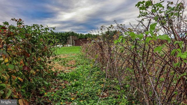 54 MITCHELL RD, Airville, PA 17302