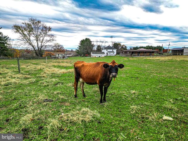 54 MITCHELL RD, Airville, PA 17302