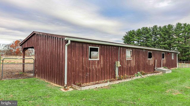 54 MITCHELL RD, Airville, PA 17302