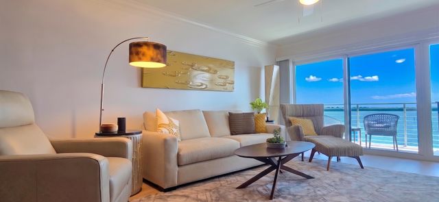 60 Yacht Club Drive 405, North Palm Beach, FL 33408