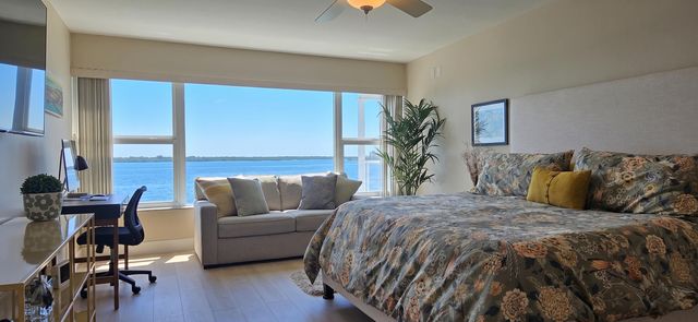 60 Yacht Club Drive 405, North Palm Beach, FL 33408