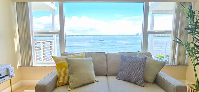 60 Yacht Club Drive 405, North Palm Beach, FL 33408