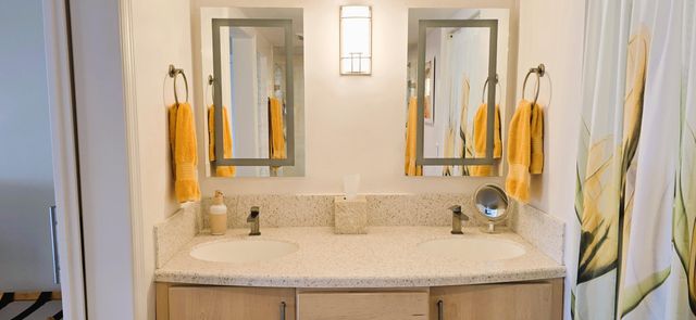 60 Yacht Club Drive 405, North Palm Beach, FL 33408