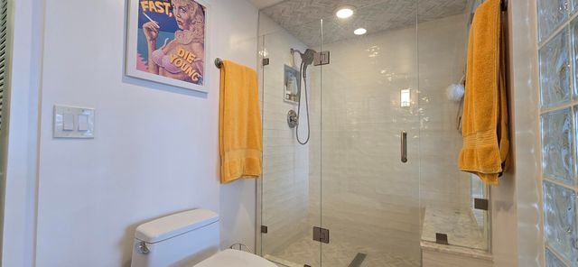 60 Yacht Club Drive 405, North Palm Beach, FL 33408