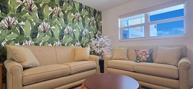 60 Yacht Club Drive 405, North Palm Beach, FL 33408