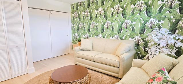 60 Yacht Club Drive 405, North Palm Beach, FL 33408