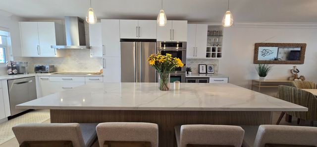 60 Yacht Club Drive 405, North Palm Beach, FL 33408