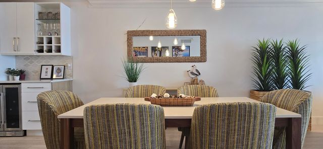 60 Yacht Club Drive 405, North Palm Beach, FL 33408