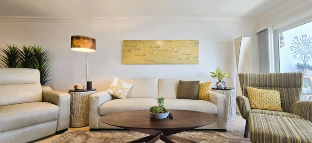 60 Yacht Club Drive 405, North Palm Beach, FL 33408