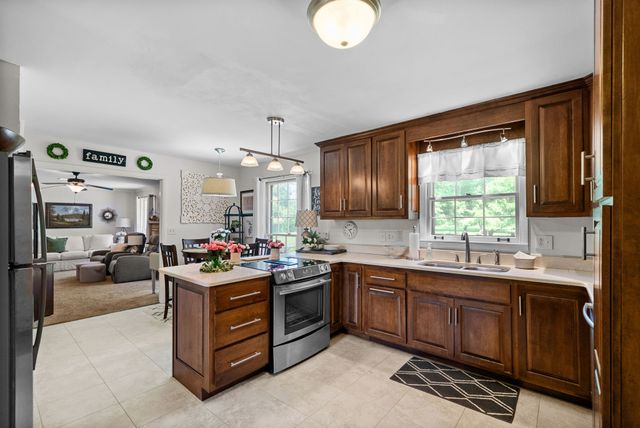 409 Wingate Dr, Clarksville, TN 37043