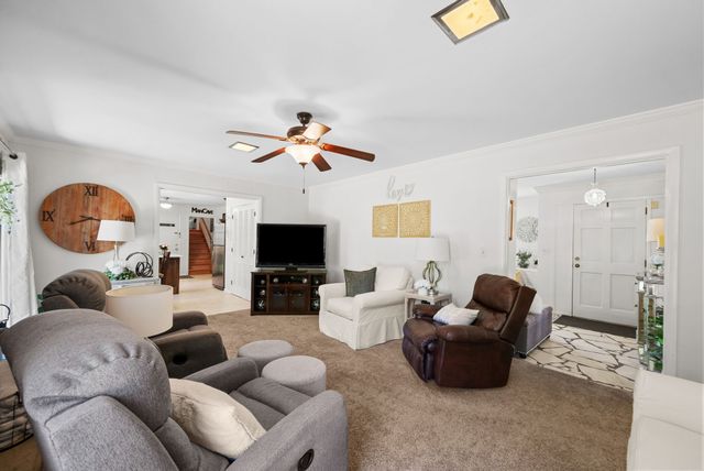 409 Wingate Dr, Clarksville, TN 37043