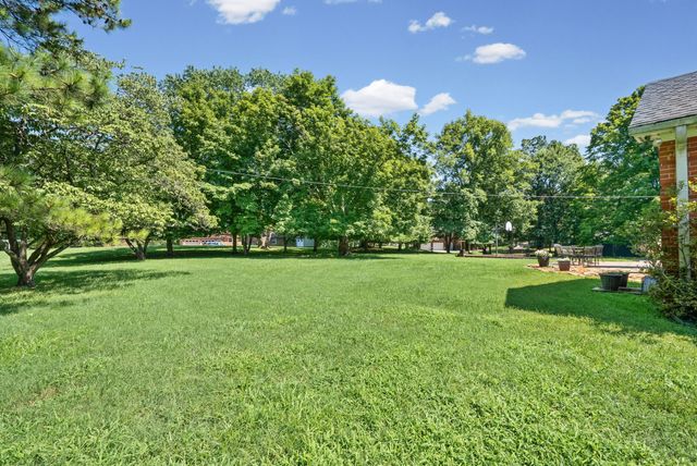 409 Wingate Dr, Clarksville, TN 37043