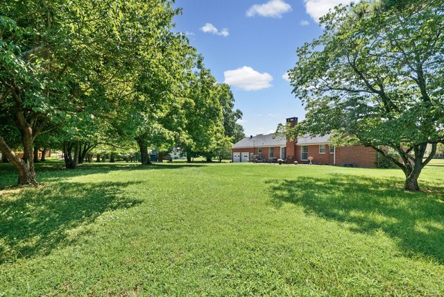 409 Wingate Dr, Clarksville, TN 37043