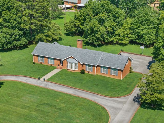 409 Wingate Dr, Clarksville, TN 37043