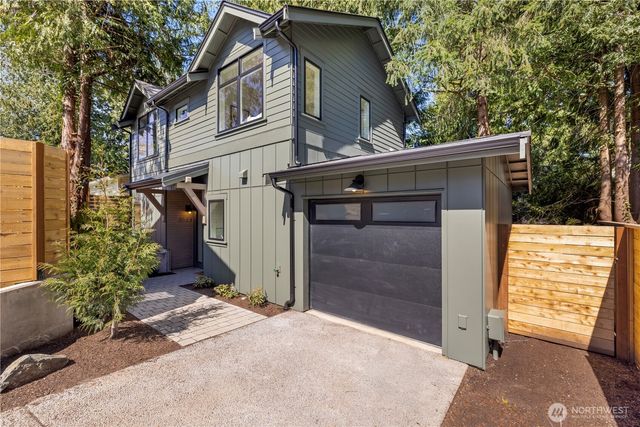 3022 NE 95th, Seattle, WA 98115