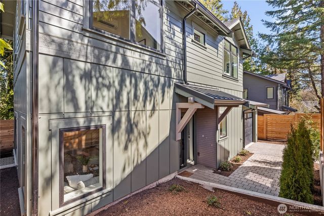 3022 NE 95th, Seattle, WA 98115