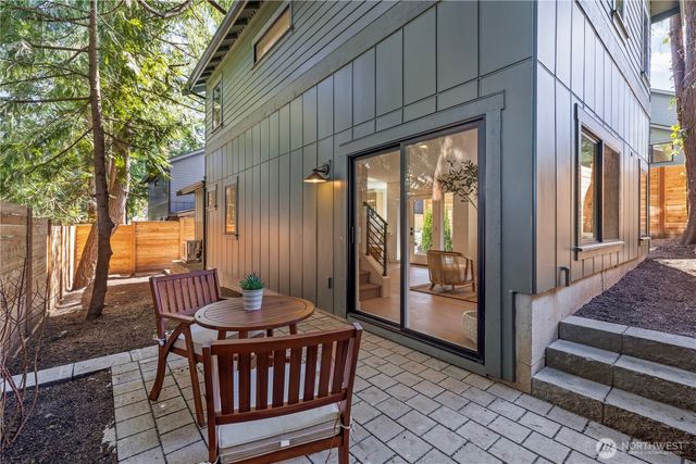 3022 NE 95th, Seattle, WA 98115