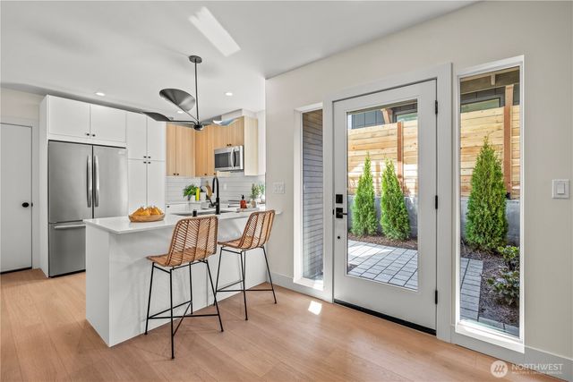 3022 NE 95th, Seattle, WA 98115