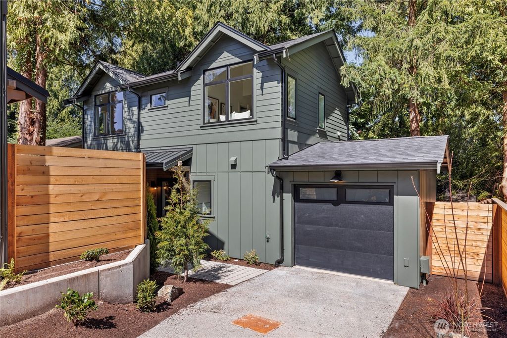 3022 NE 95th, Seattle, WA 98115